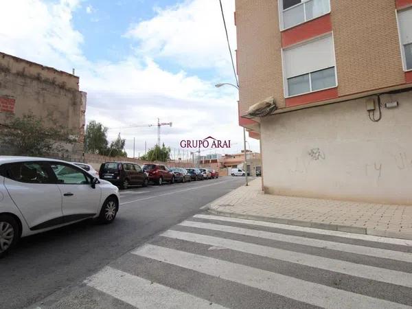 Terreno en calle de Calp, 14