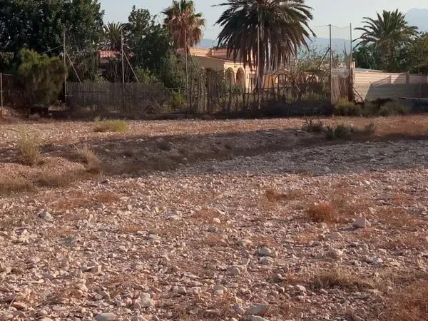 Terreno en calle Vicente Blasco Ibáñez