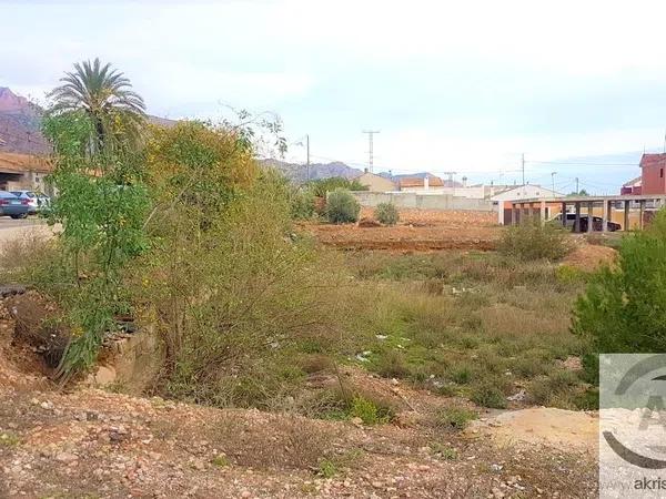 Terreno en calle Venecia