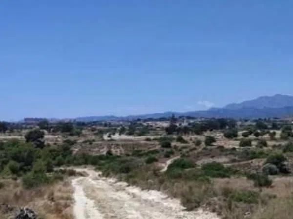 Terreno en avenida Joan Carles i