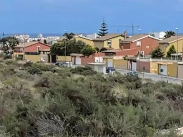 Terreno en calle de la Satisfacció s/n