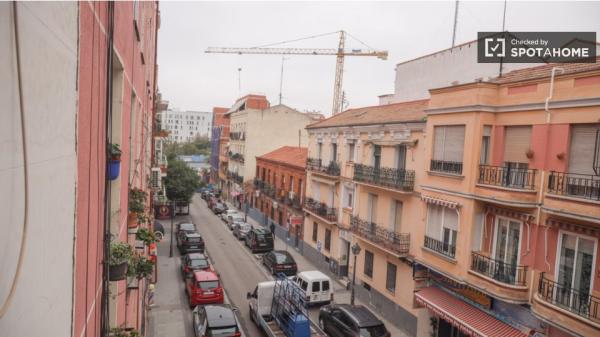 Piso de 2 habitaciones en alquiler en San Diego, Madrid