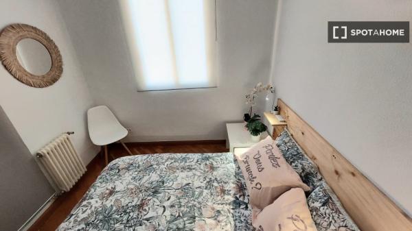 Piso de 3 habitaciones en alquiler en Valencia