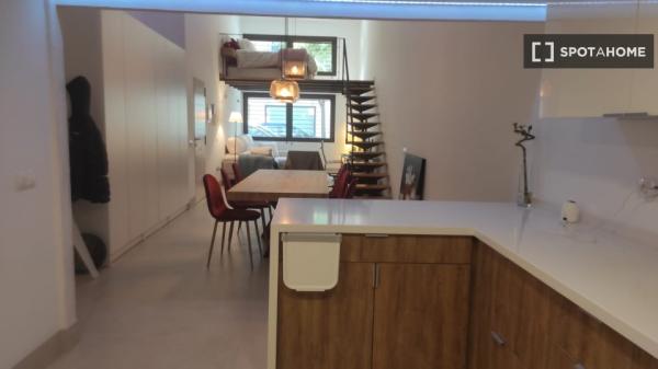 Apartamento entero de 1 dormitorio en Sevilla