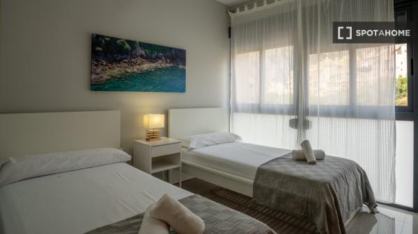 Apartamento de 3 dormitorios en alquiler en Calpe, Alicante