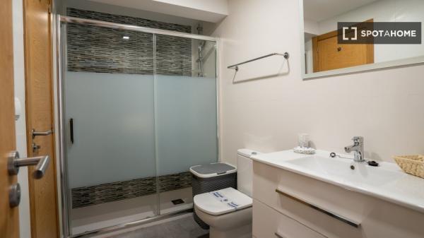 Apartamento de 3 dormitorios en alquiler en Calpe, Alicante