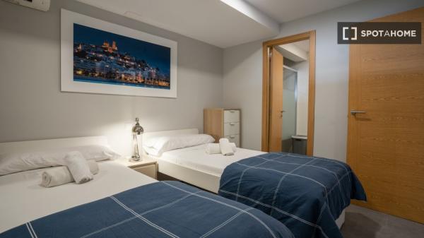 Apartamento de 3 dormitorios en alquiler en Calpe, Alicante