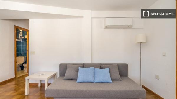 Apartamento de 1 dormitorio en alquiler en Altea, Alicante