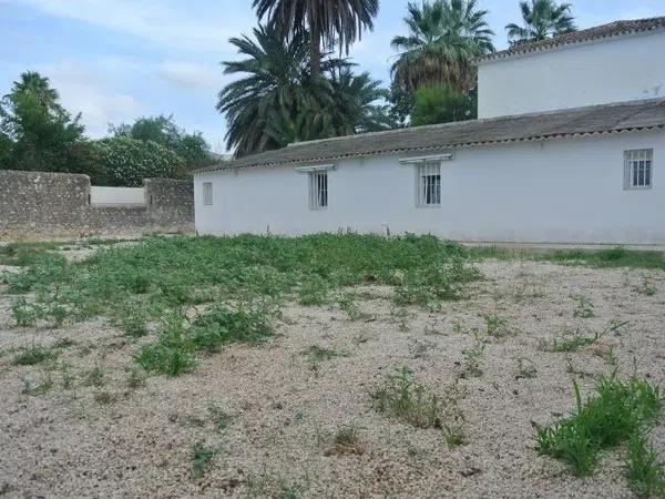 Terreno en avenida de Gandia