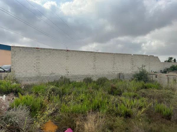 Terreno en calle José Morote s/n