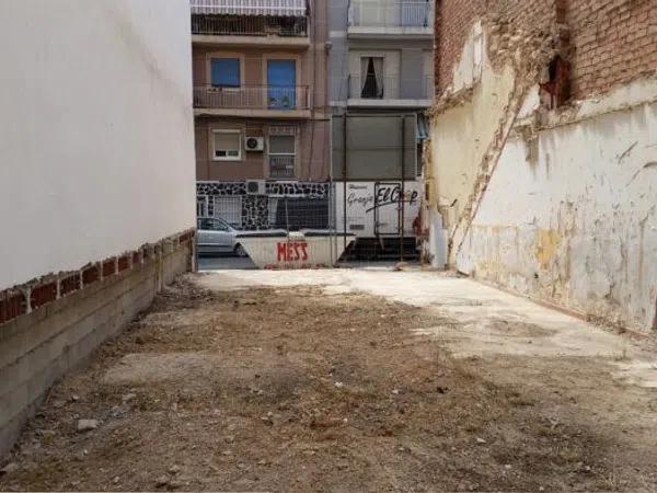 Terreno en calle Manuel Safon Santamaria