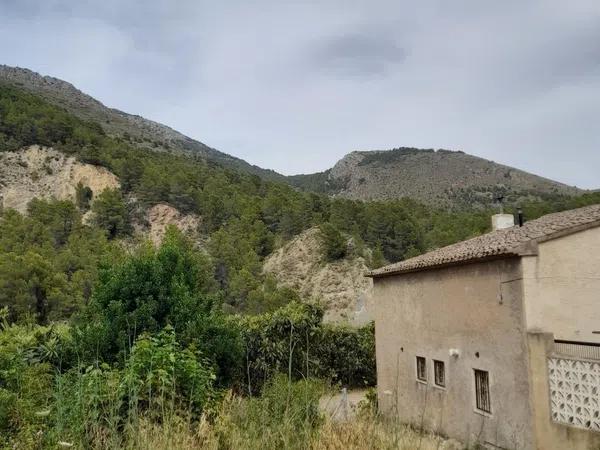 Terreno en Guadalest