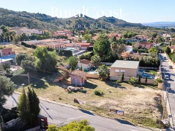 Terreno en calle Germaníes