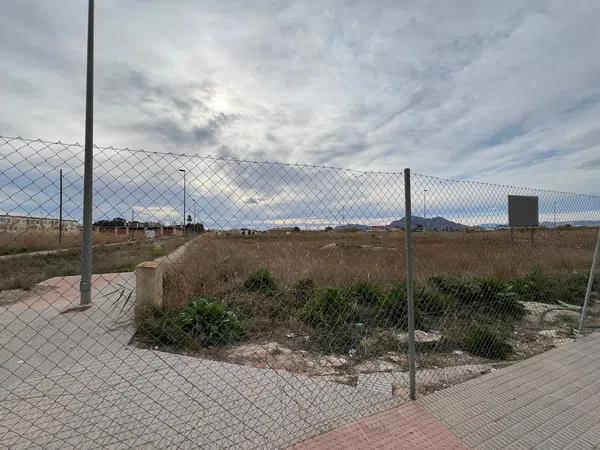 Terreno en calle Valencia