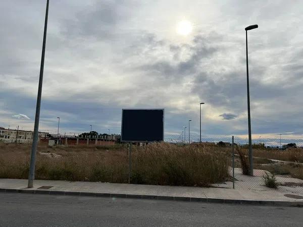 Terreno en calle Valencia