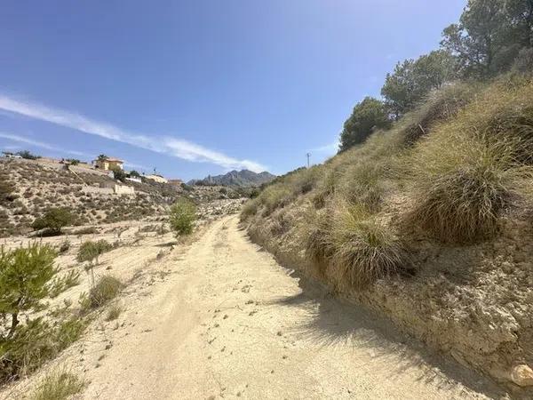 Terreno en via Pista