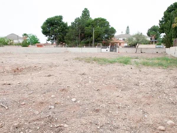 Terreno en calle Zarzas, 18