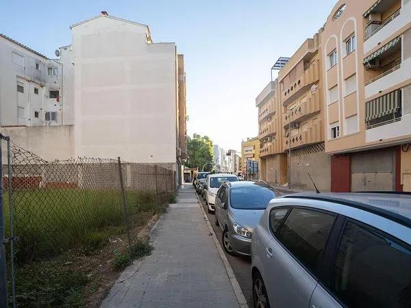 Terreno en avenida d'Alcoi