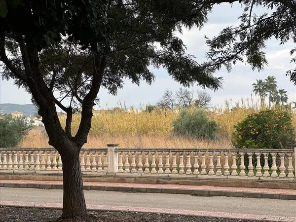 Terreno en calle Benissa