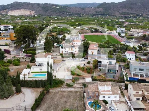 Terreno en calle Metge Antonio Ortolá Abad