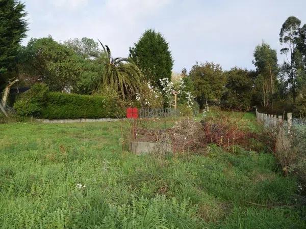 Terreno en Aldea Lombao