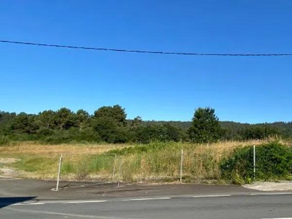 Terreno en avenida de Santa Minia s/n