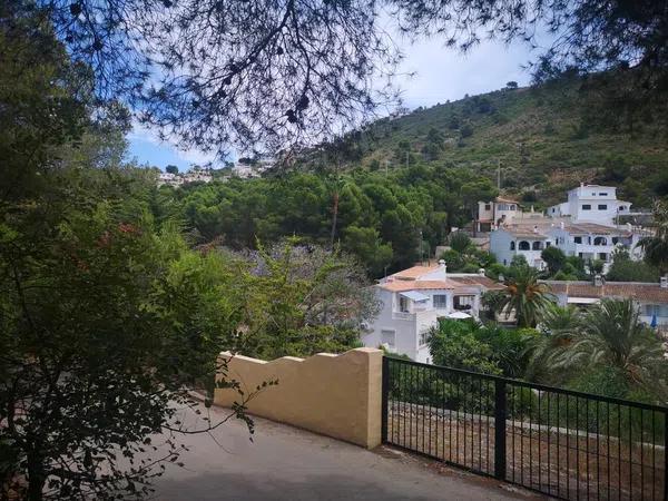 Terreno en calle Puerto de Encina