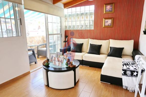 Chalet adosado en calle les Vinyes, 131