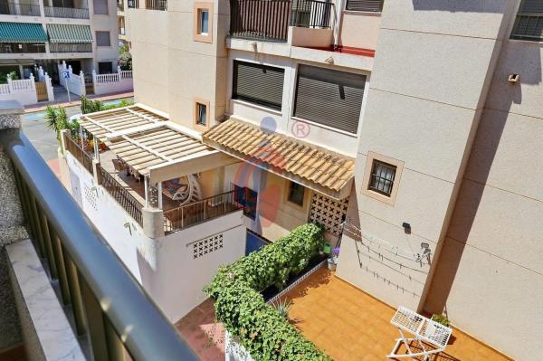 Chalet adosado en calle les Vinyes, 131