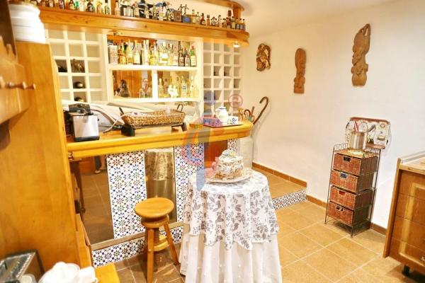 Chalet adosado en calle les Vinyes, 131