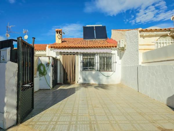 Casa independiente en avenida Miguel de Unamuno