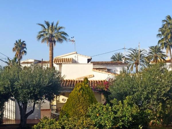 Chalet en Barrio Les Bovetes-La Felicidad