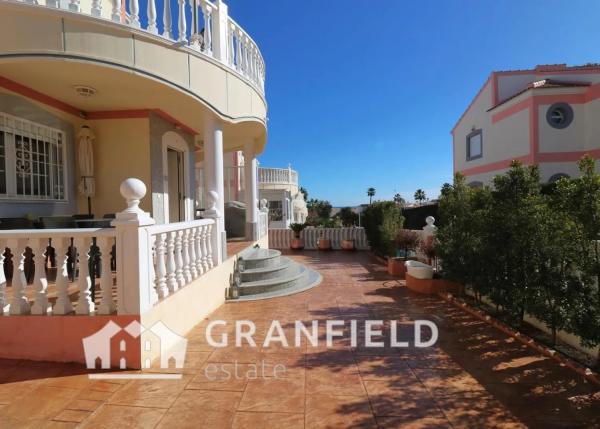 Chalet en Barrio Los Balcones - Los Altos del Edén