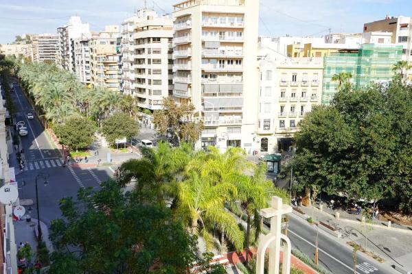 Piso en avenida del Doctor Gadea