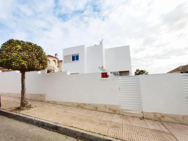 Casa independiente en calle Arcipreste de Hita