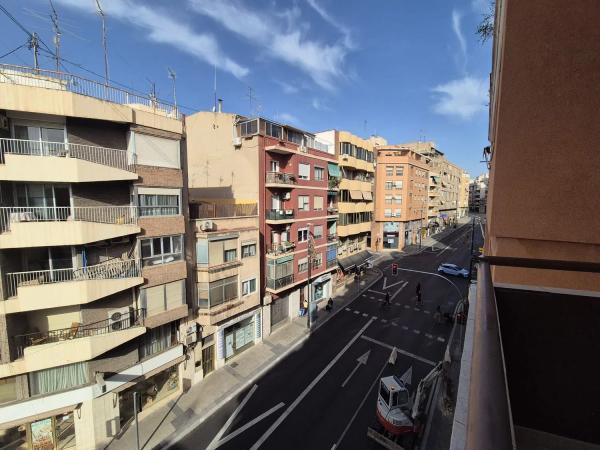 Piso en avenida de Jijona