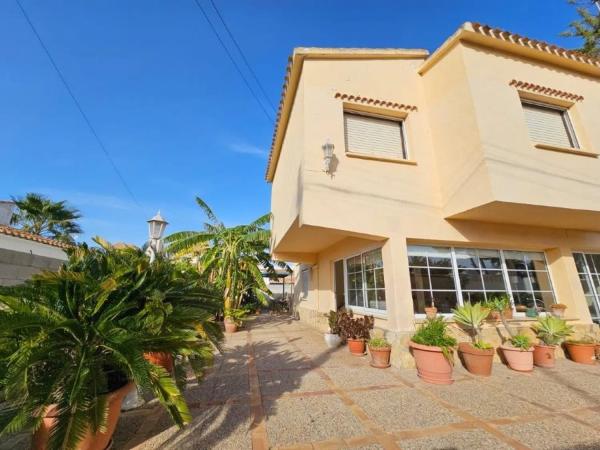 Chalet en Barrio El Palmar-Los Molinos