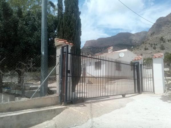 Casa rural en calle Francisco Tormo de Haro, 24