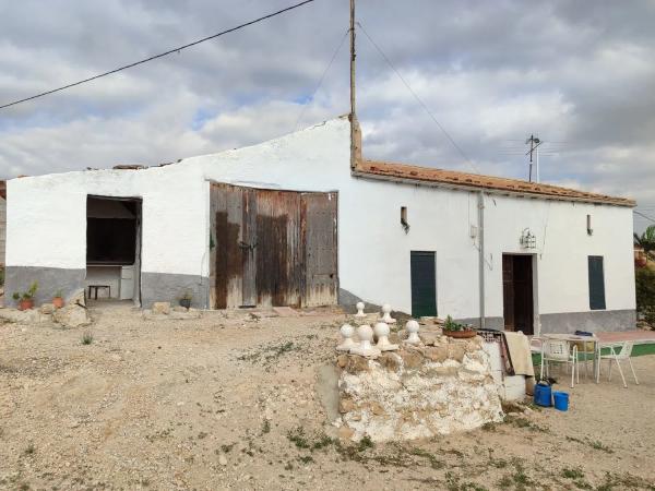 Casa independiente en Partida Peña Águilas, 1006