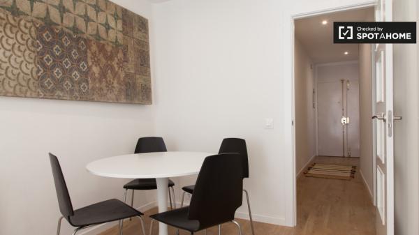 Moderno apartamento de 2 dormitorios en alquiler en La Latina, Madrid