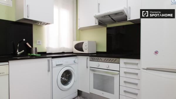 Moderno apartamento de 2 dormitorios en alquiler en La Latina, Madrid