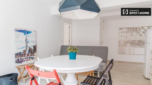 Elegante apartamento de 2 dormitorios en alquiler en Algirós, Valencia