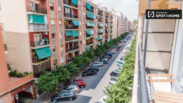 Elegante apartamento de 2 dormitorios en alquiler en Algirós, Valencia