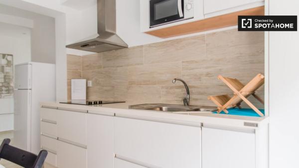 Elegante apartamento de 2 dormitorios en alquiler en Algirós, Valencia