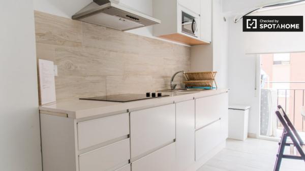 Elegante apartamento de 2 dormitorios en alquiler en Algirós, Valencia