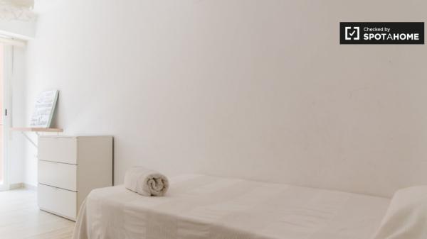 Elegante apartamento de 2 dormitorios en alquiler en Algirós, Valencia