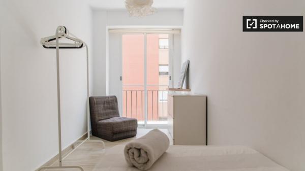 Elegante apartamento de 2 dormitorios en alquiler en Algirós, Valencia