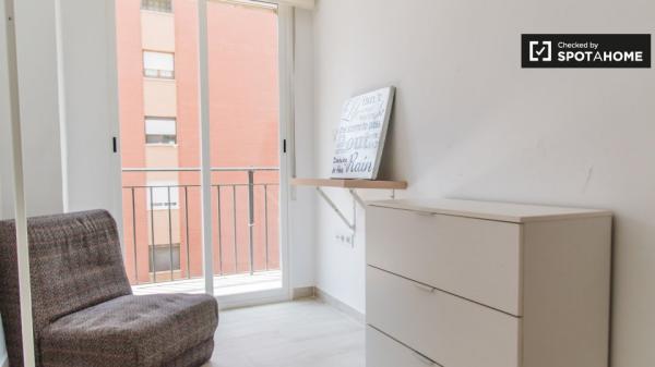 Elegante apartamento de 2 dormitorios en alquiler en Algirós, Valencia