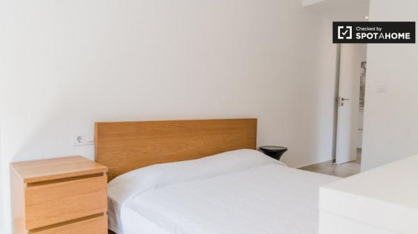 Elegante apartamento de 2 dormitorios en alquiler en Algirós, Valencia