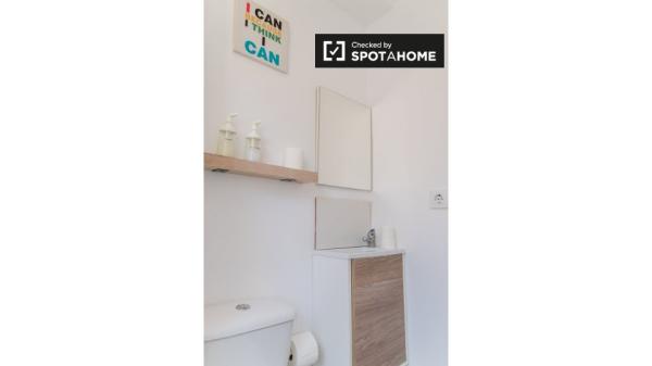 Elegante apartamento de 2 dormitorios en alquiler en Algirós, Valencia